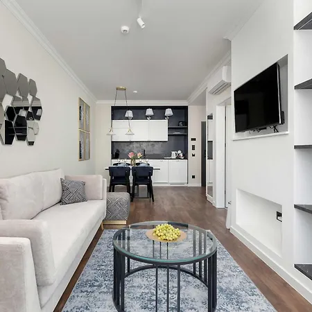 Klimatyzowany W Mielnie Z Parkingiem Blisko Plazy I Jeziora By Renters Apartment